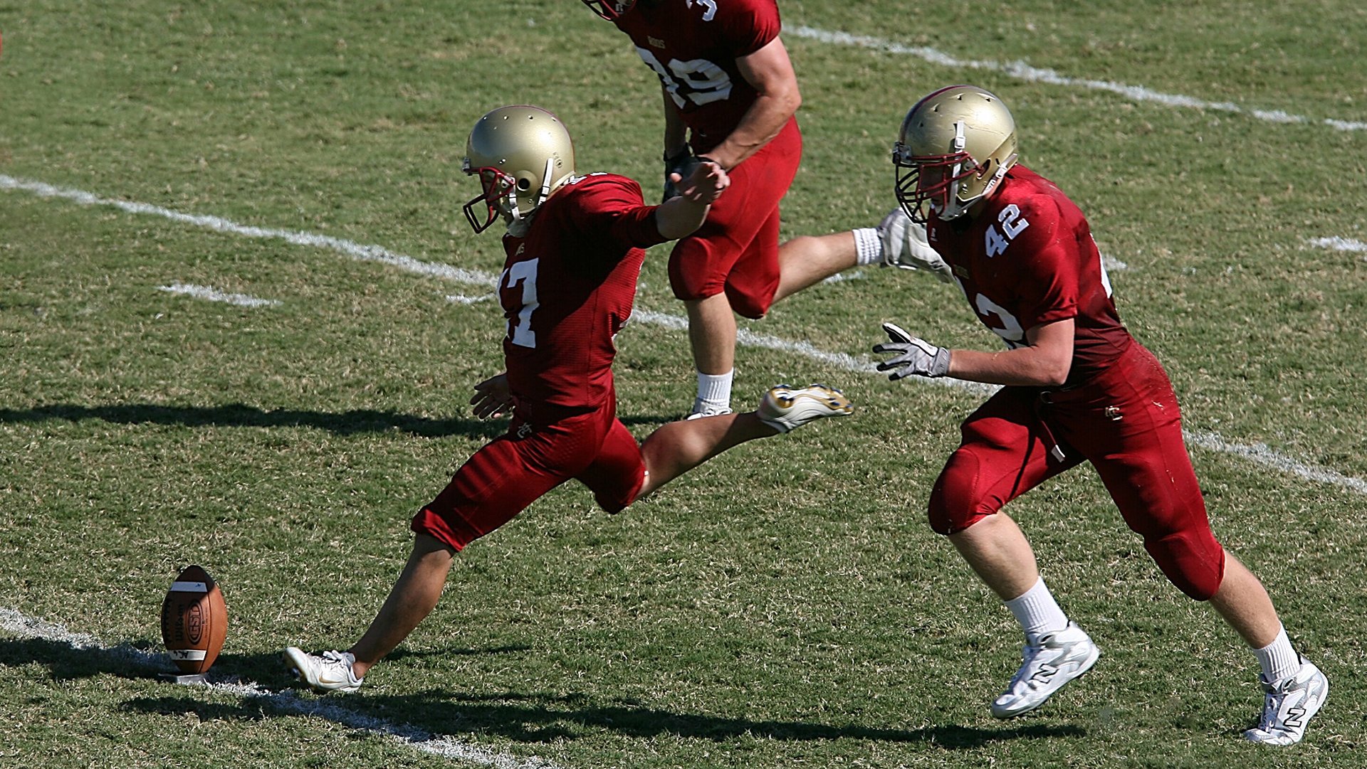 橄榄球进校园计划正式启动，橄榄球招生